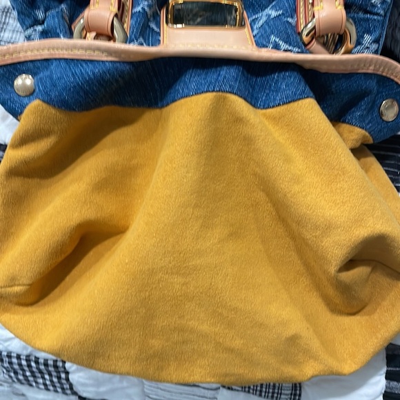 AUTHENTIC Louis Vuitton Pleaty denim bag. I purchased this bag in 2005. - Picture 13 of 17